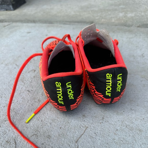 Under Armor cleats - Picture 2 of 6